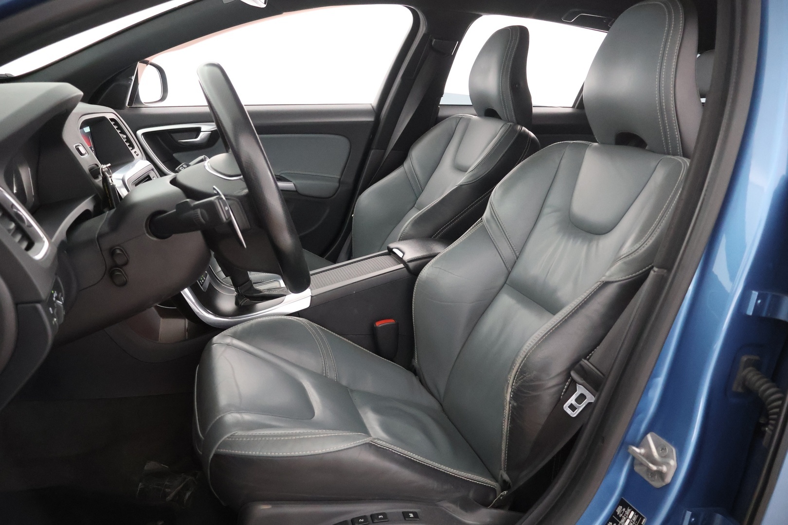 VOLVO V60 2014
