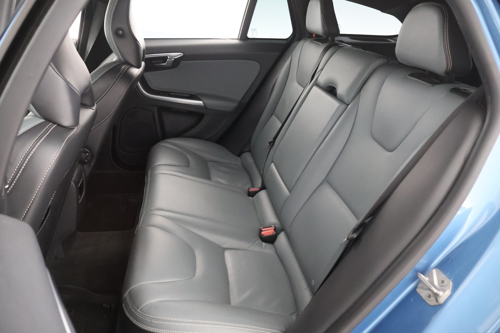 VOLVO V60 2014