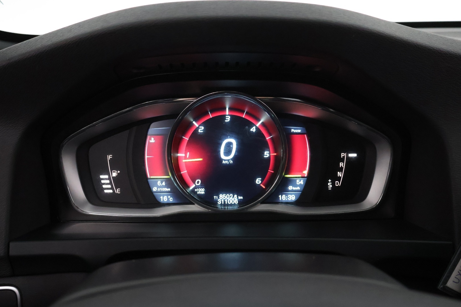 VOLVO V60 2014