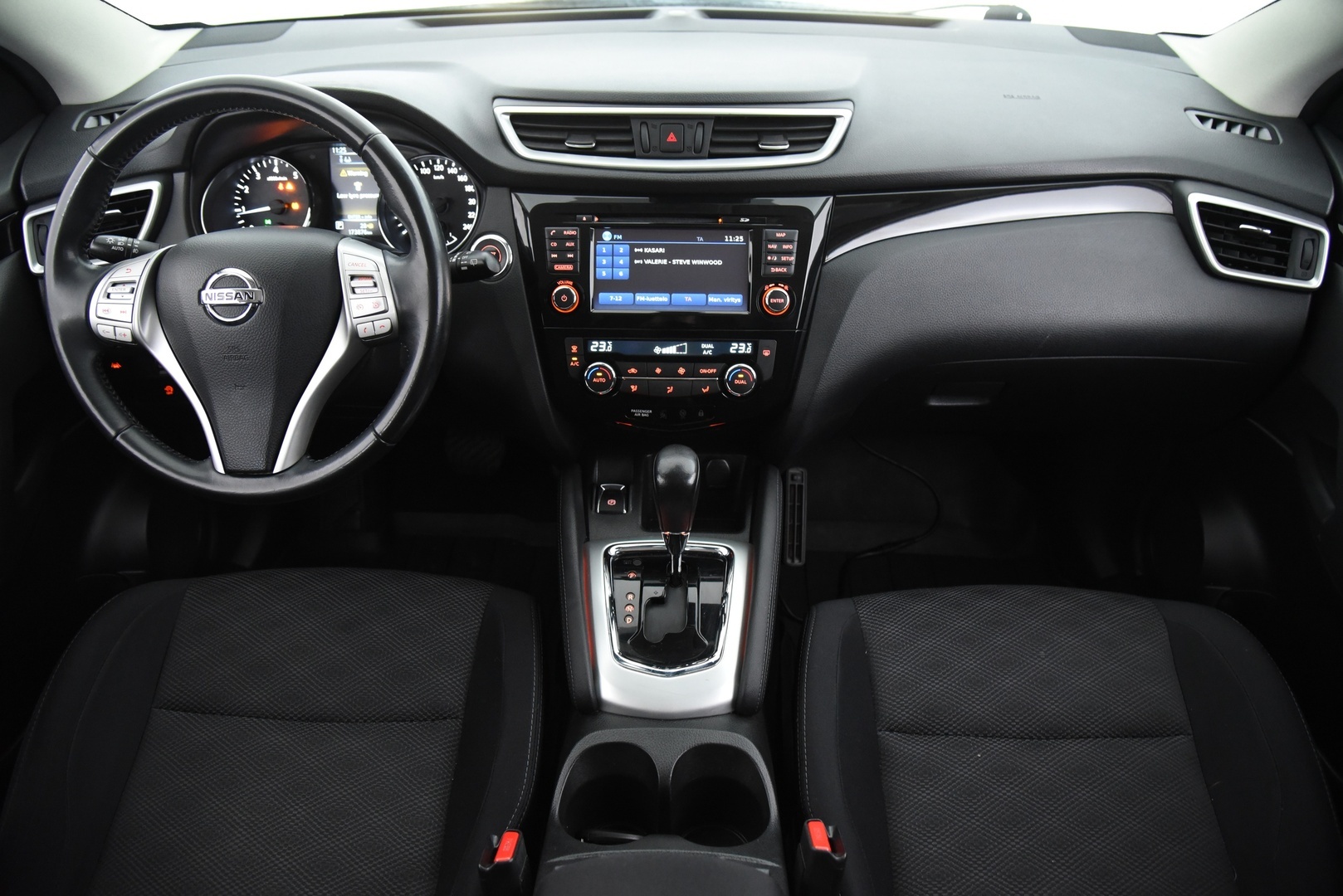 NISSAN Qashqai 2017