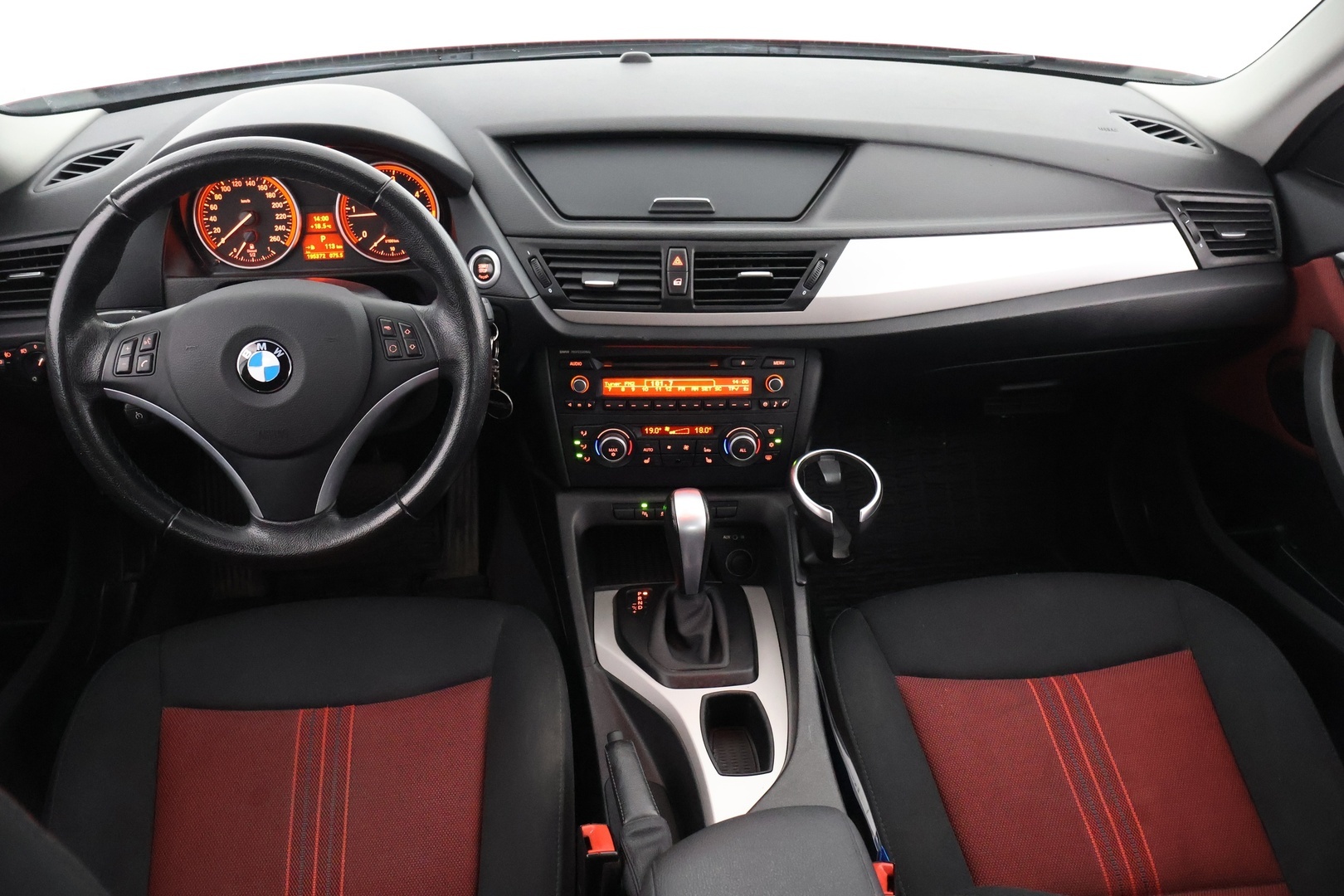 BMW X1 2011