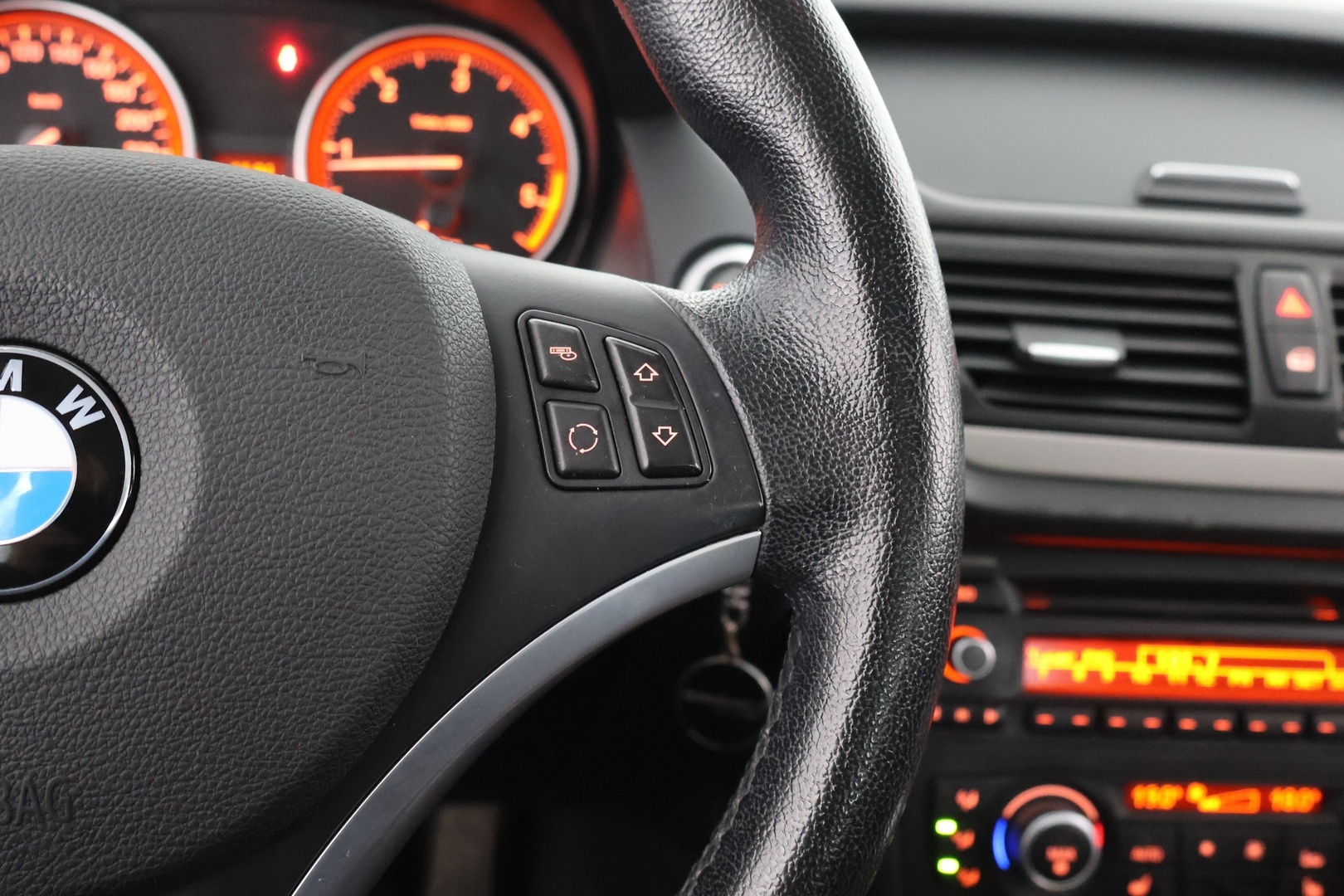 BMW X1 2011
