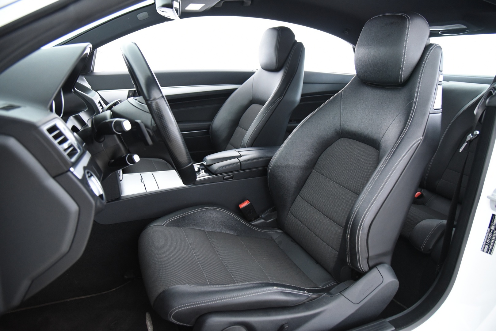 MERCEDES-BENZ E 2015