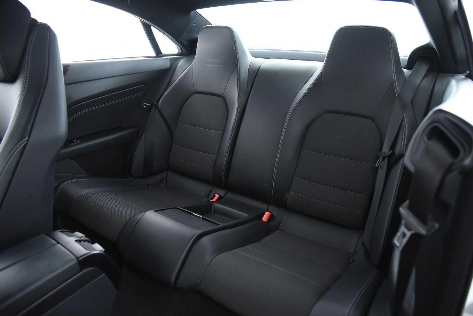 MERCEDES-BENZ E 2015