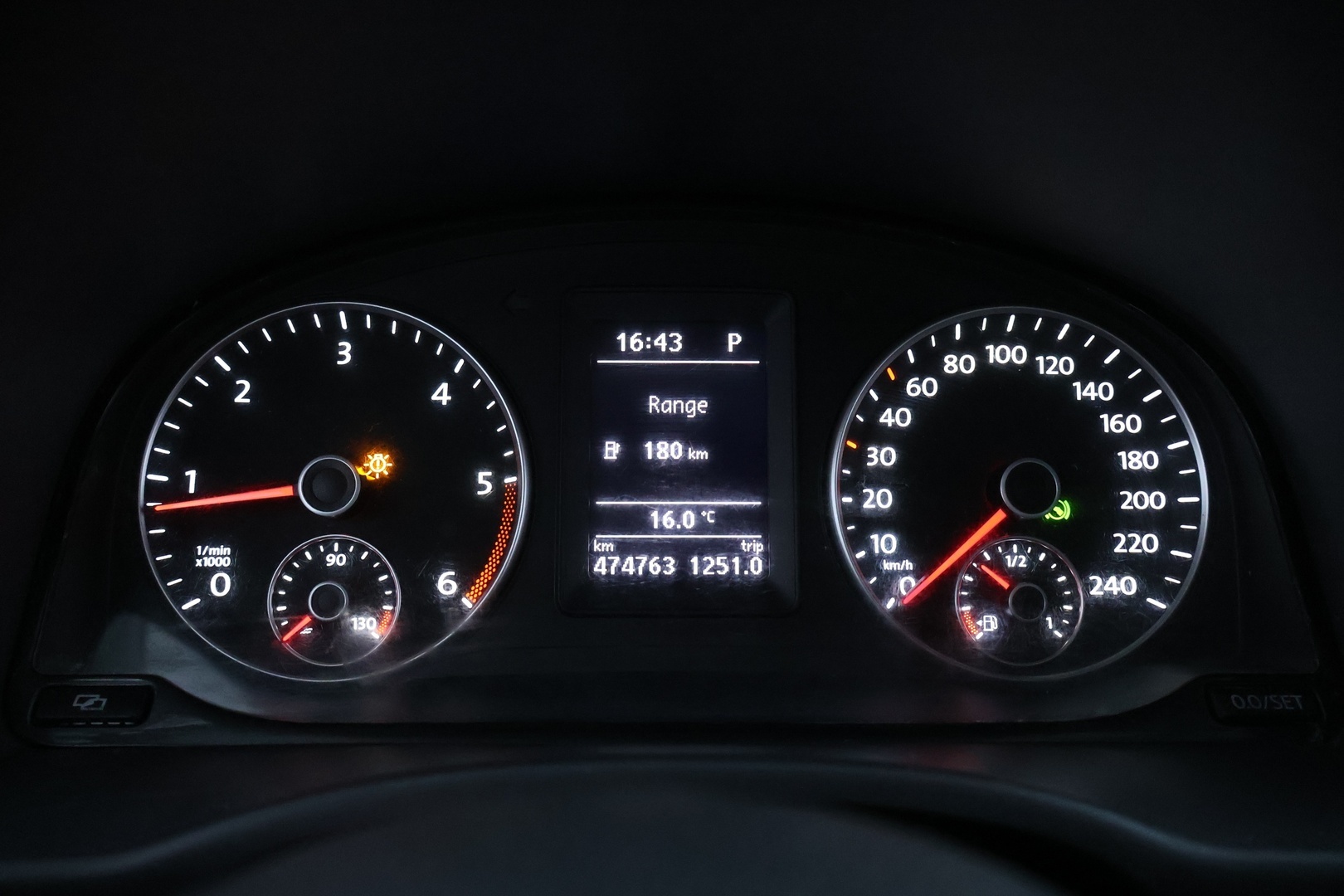 VOLKSWAGEN Caddy Maxi 2011