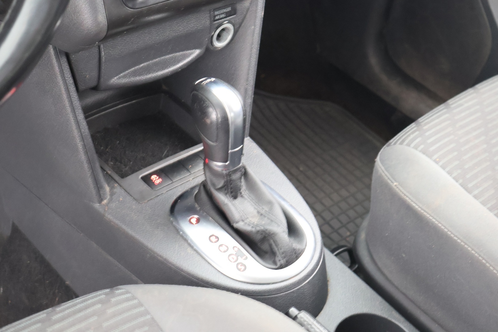 VOLKSWAGEN Caddy Maxi 2011