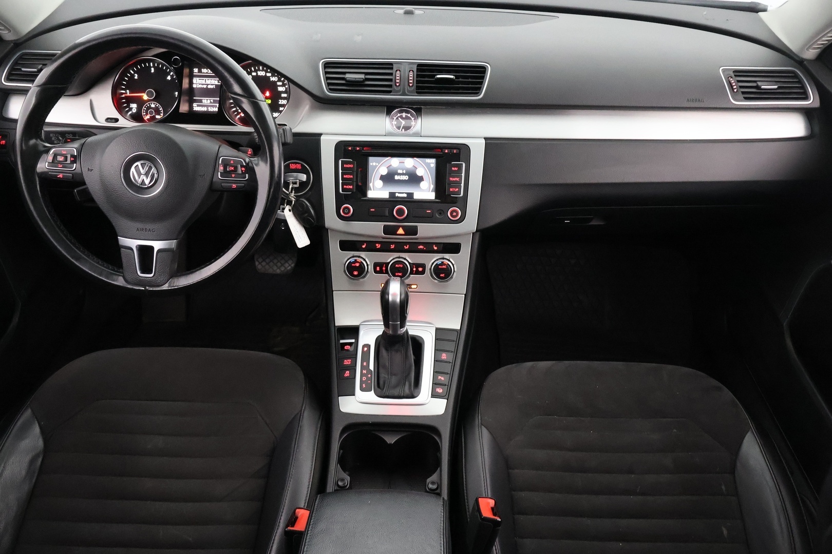 VOLKSWAGEN Passat 2015