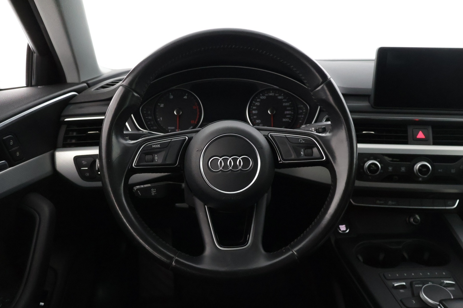 AUDI A4 2016