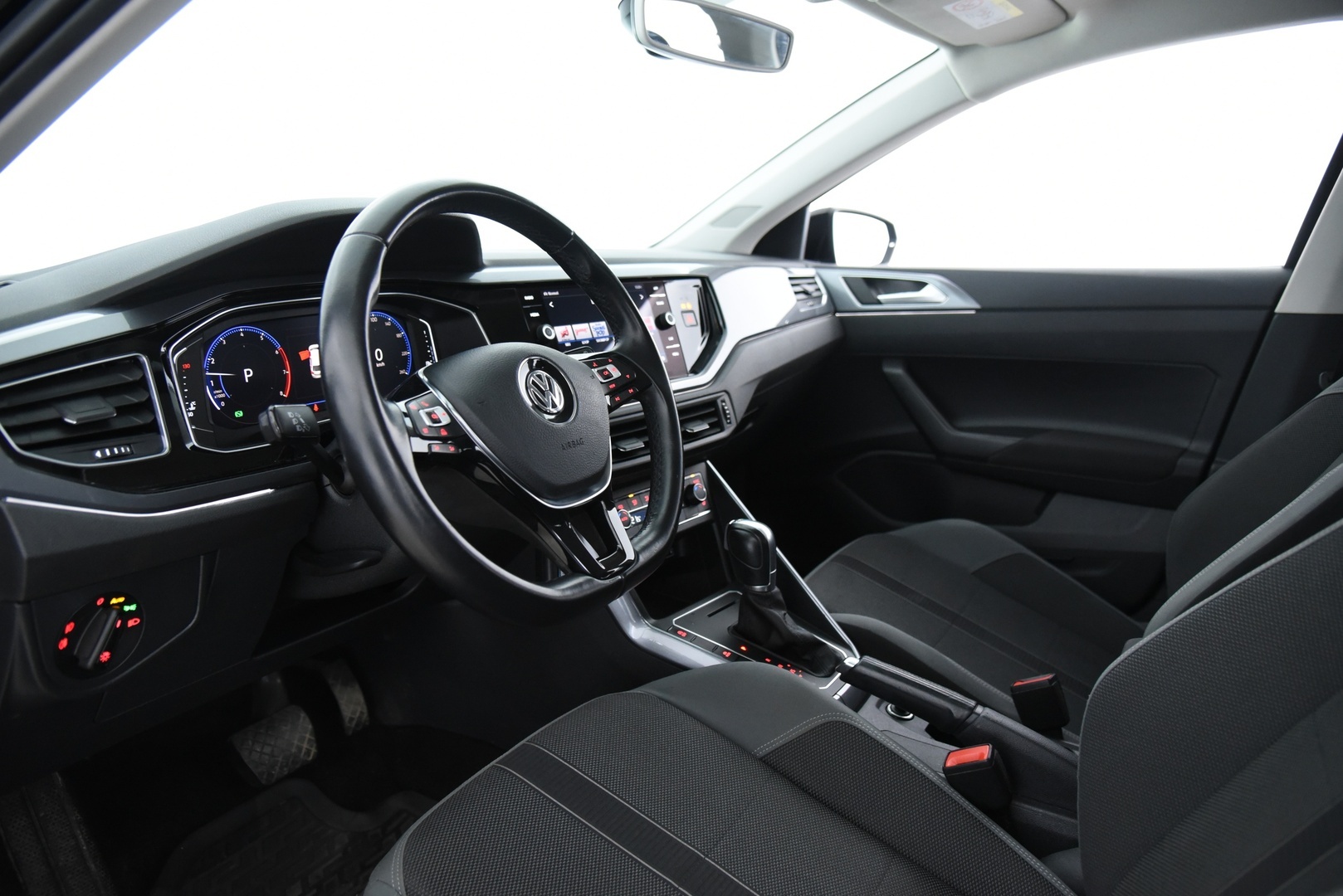 VOLKSWAGEN Polo 2018