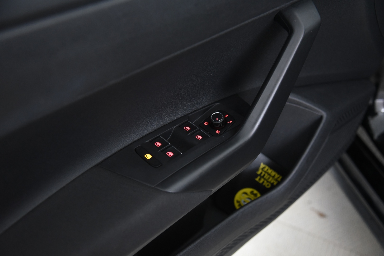 VOLKSWAGEN Polo 2018