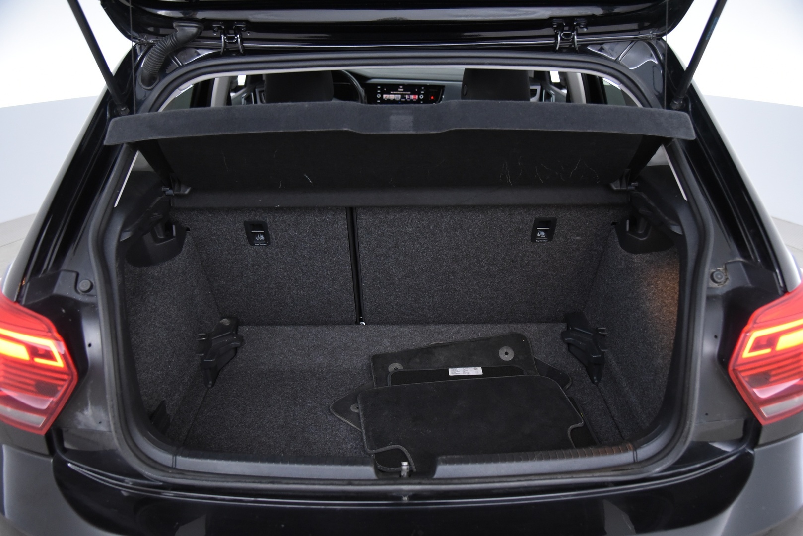 VOLKSWAGEN Polo 2018