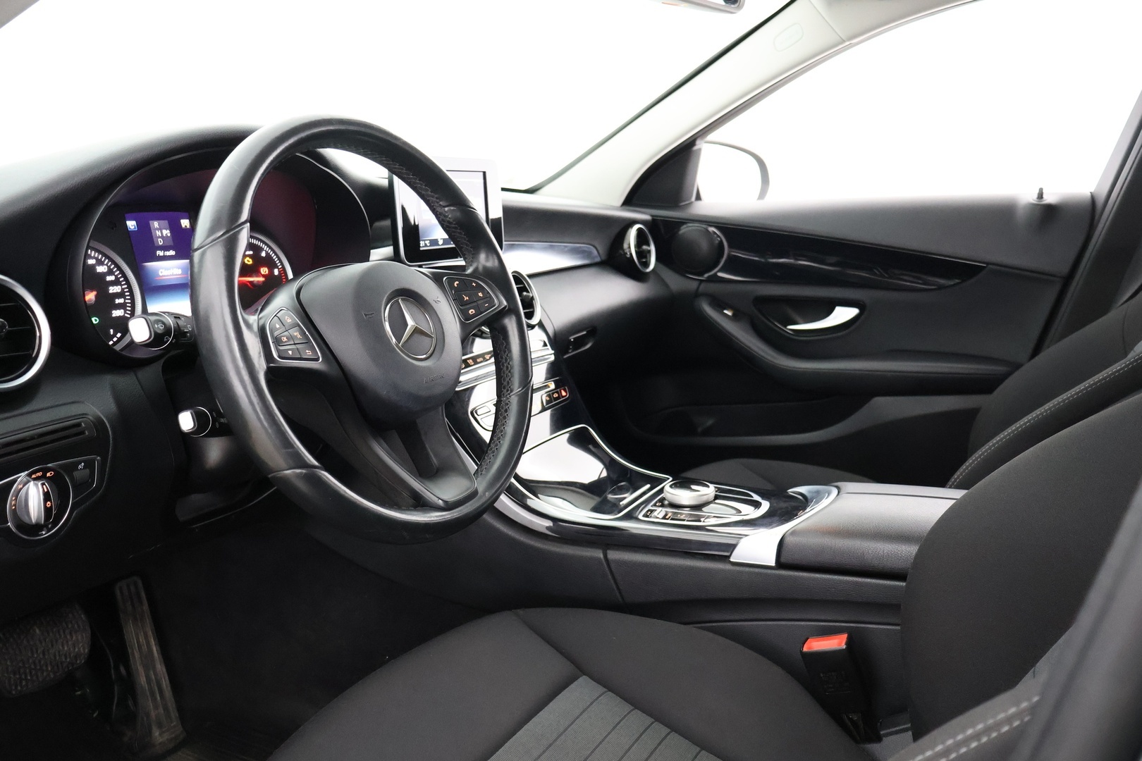 MERCEDES-BENZ C 2016