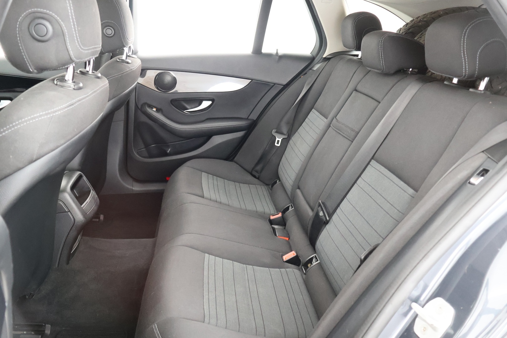 MERCEDES-BENZ C 2016