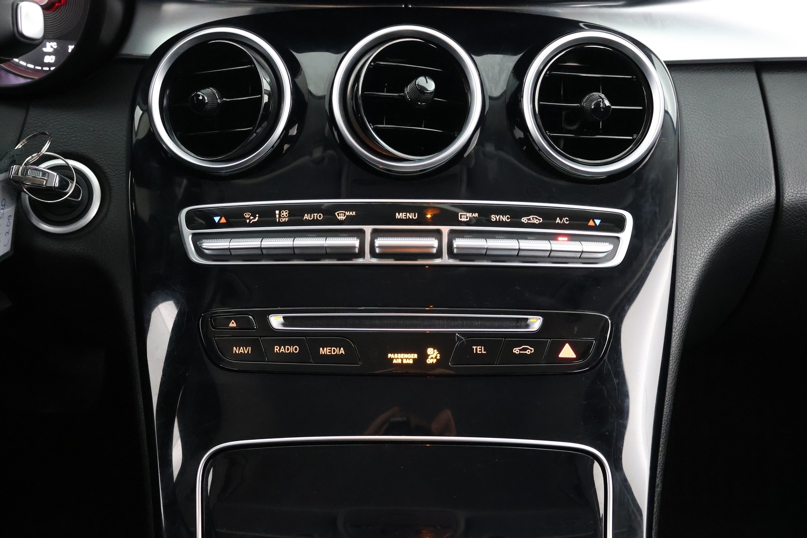 MERCEDES-BENZ C 2016
