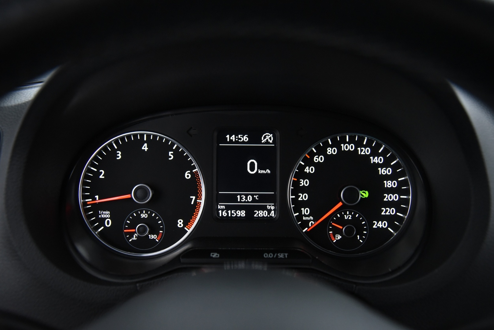 VOLKSWAGEN Polo 2013