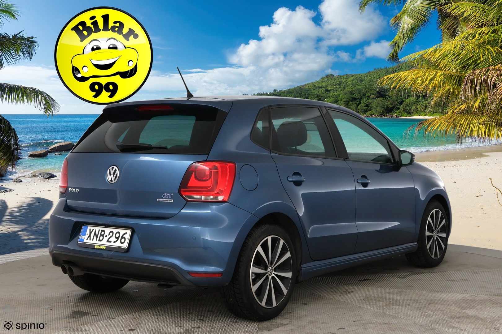VOLKSWAGEN Polo 2013