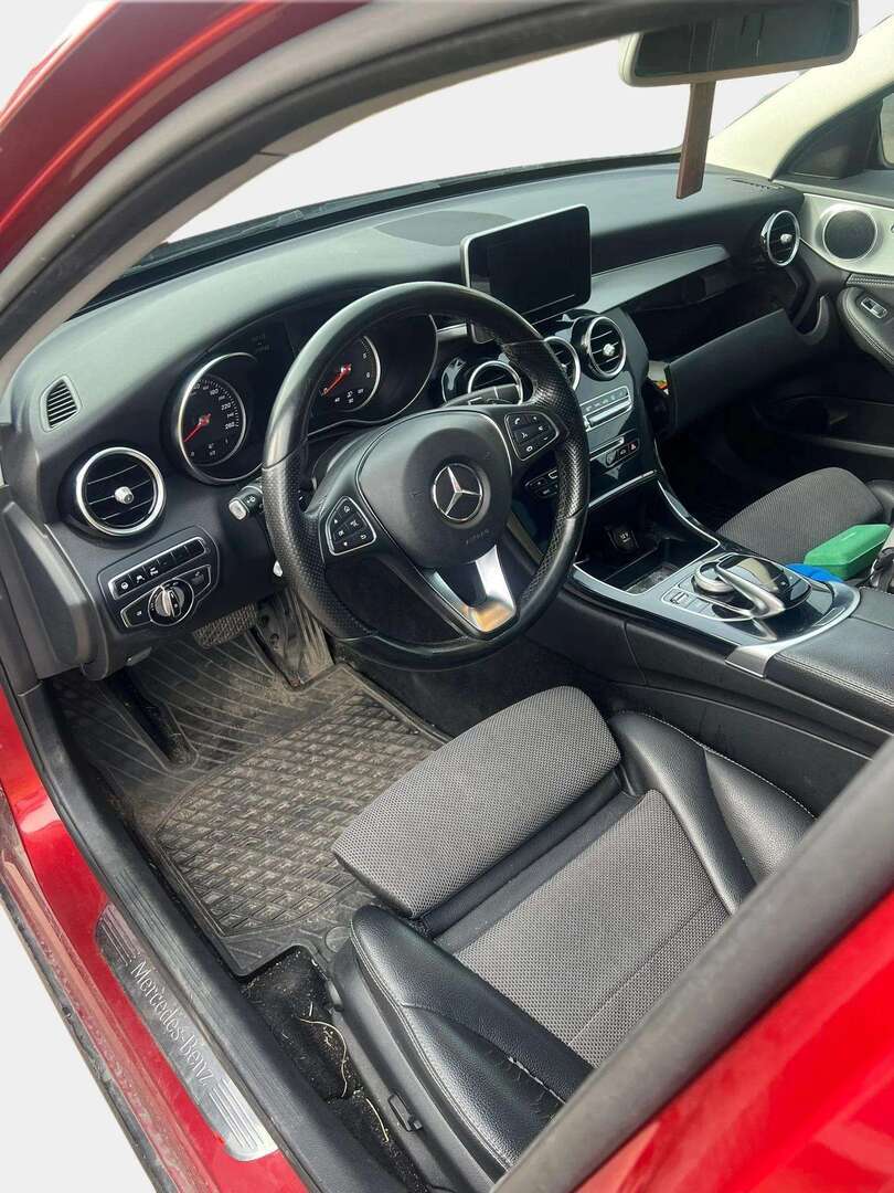 MERCEDES-BENZ C 2015