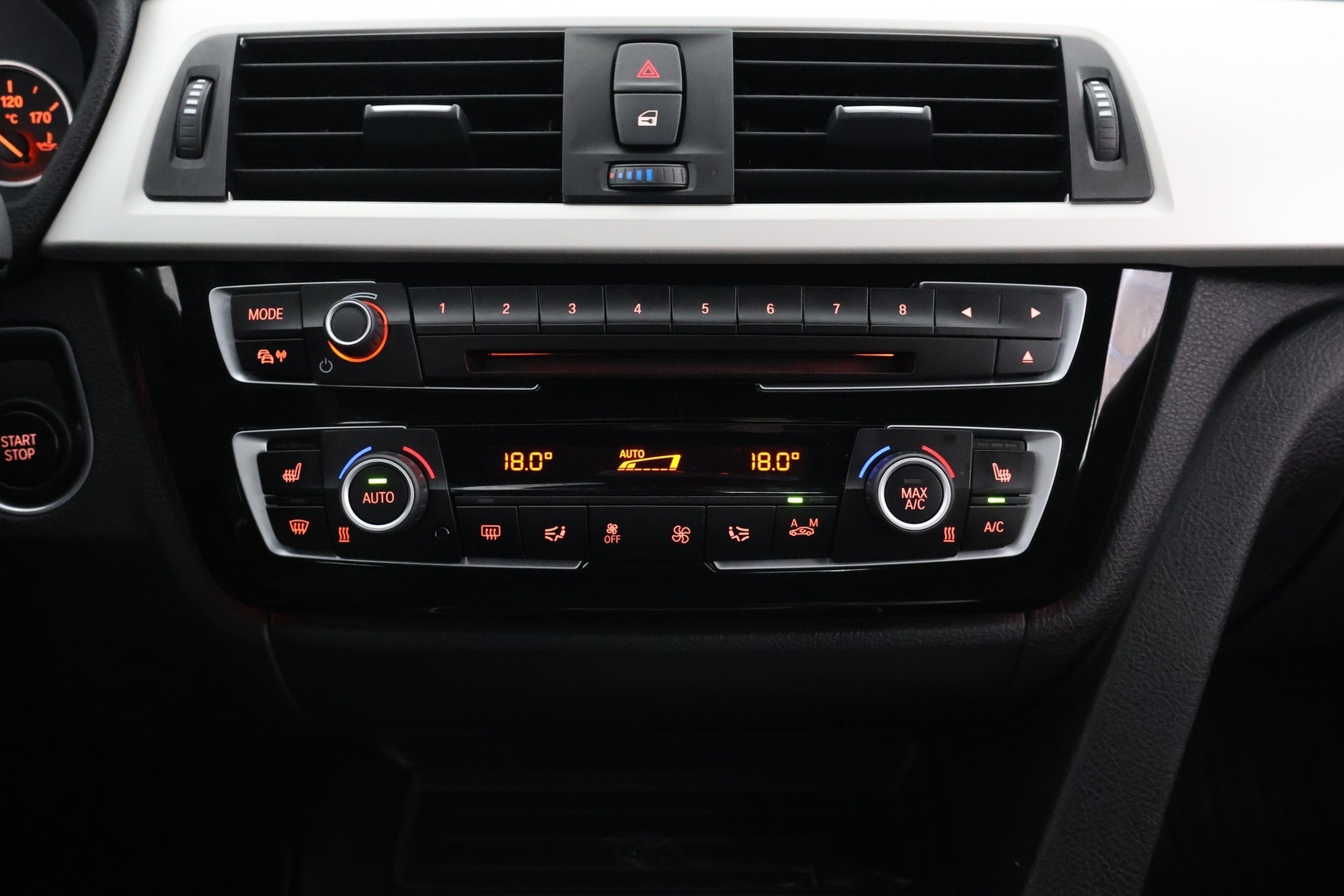 BMW 330 2017