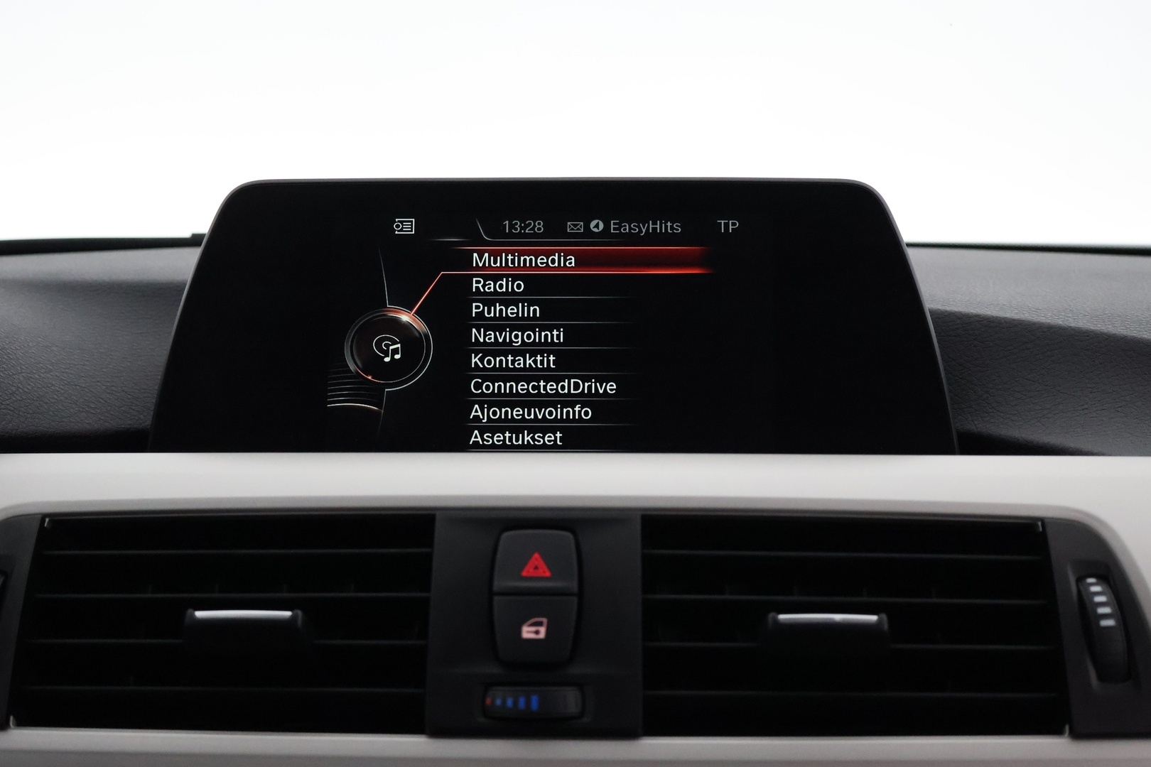 BMW 330 2017