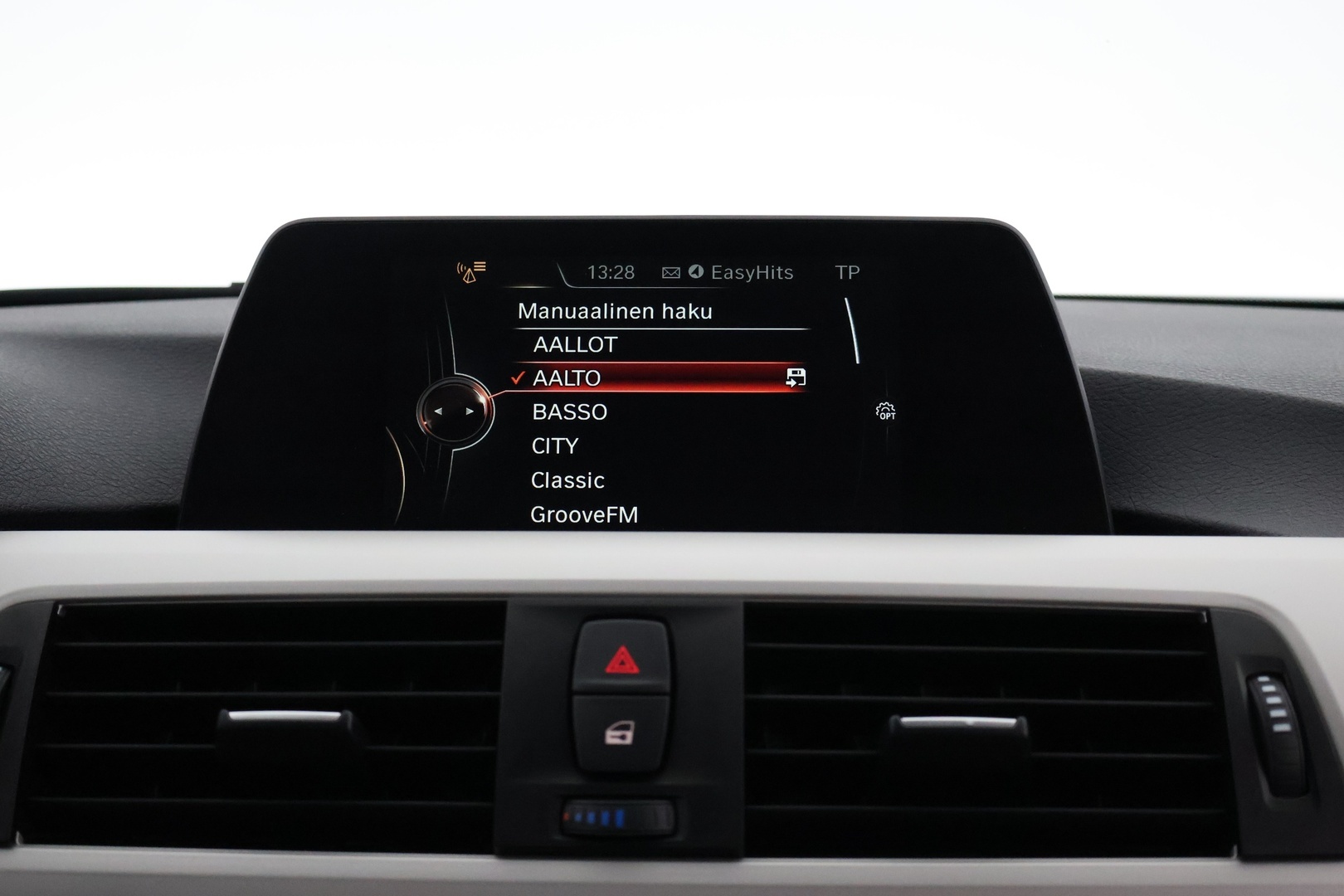 BMW 330 2017