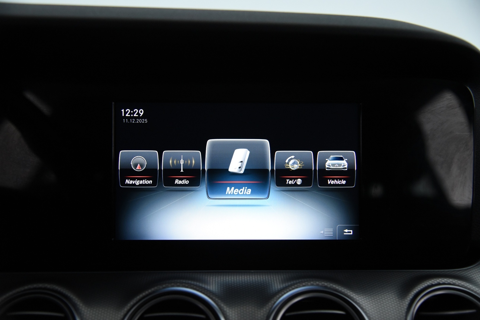 MERCEDES-BENZ E 2017