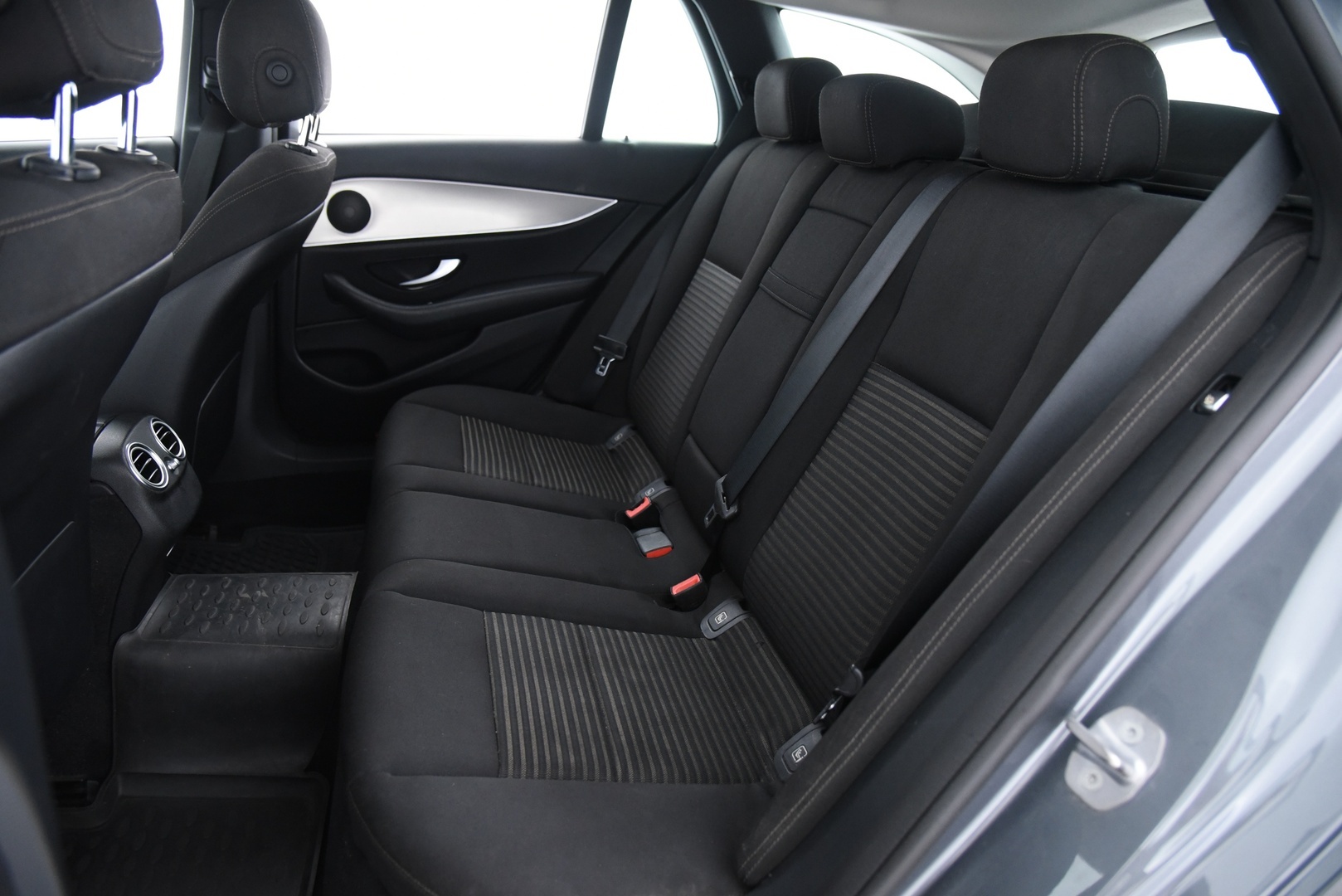 MERCEDES-BENZ E 2017