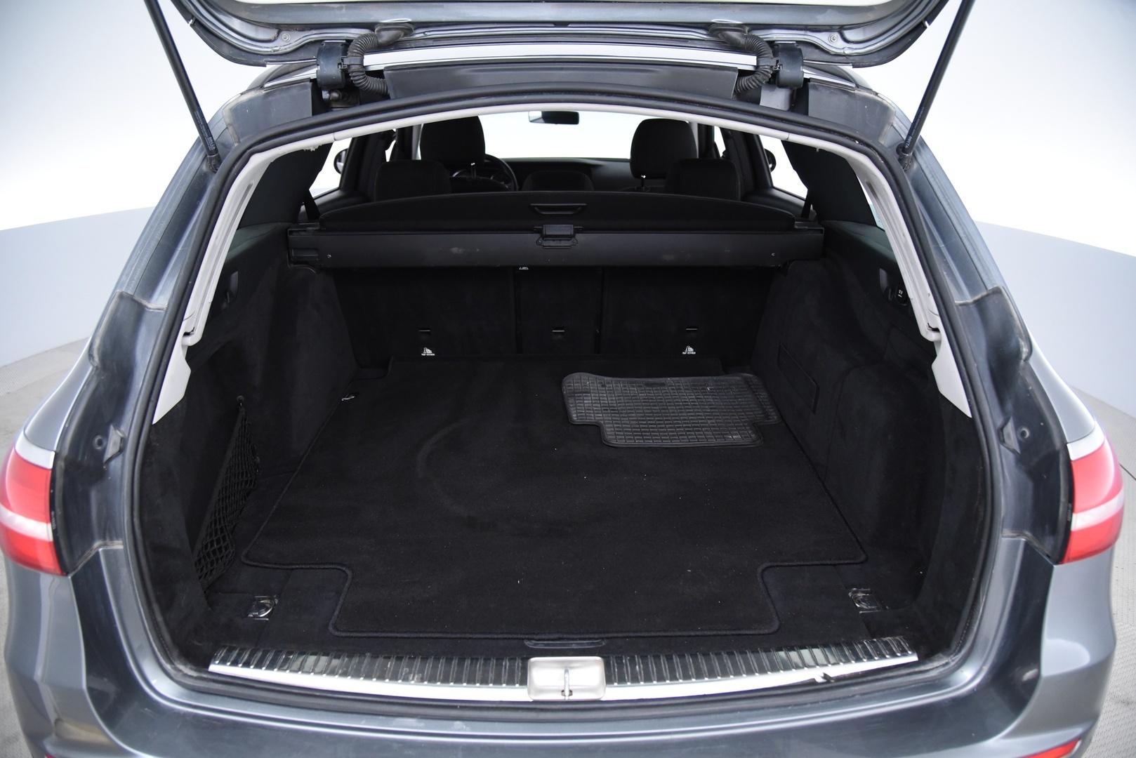 MERCEDES-BENZ E 2017