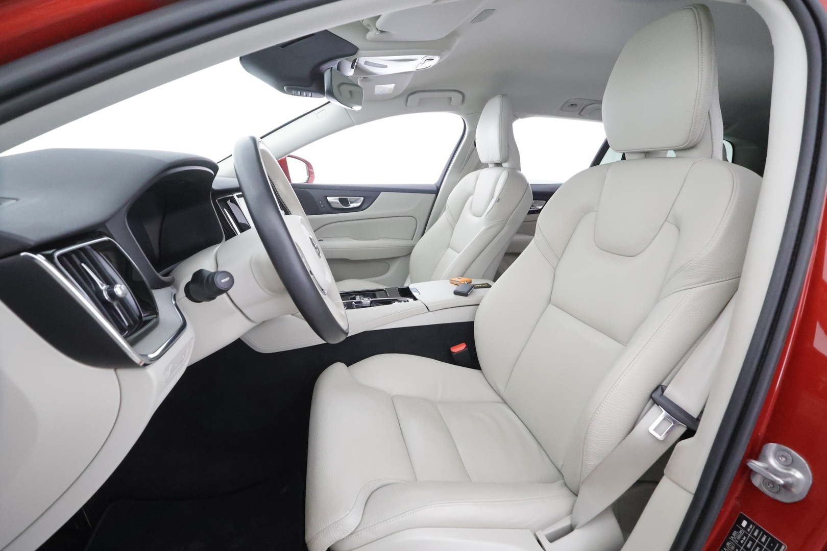 VOLVO V60 2022