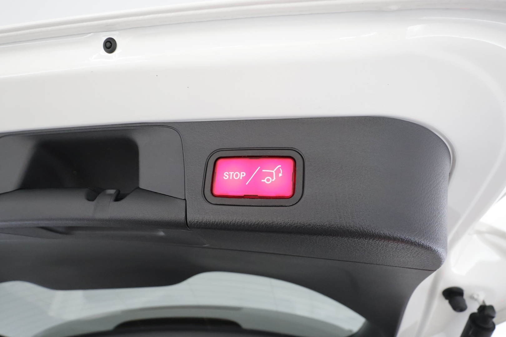 MERCEDES-BENZ EQB 2024