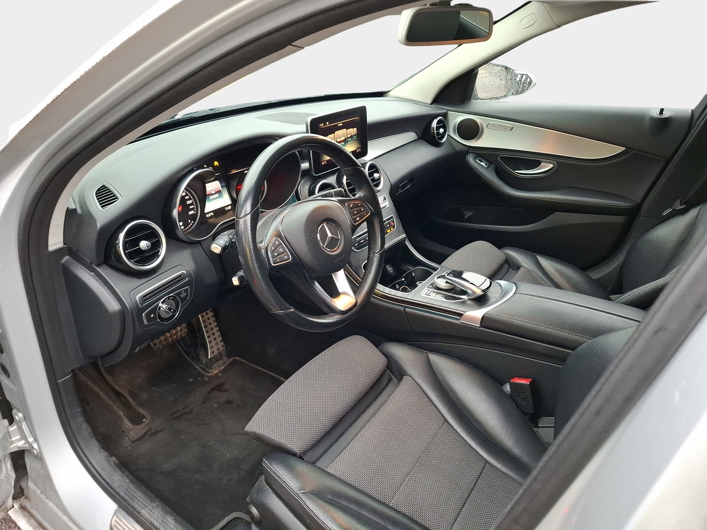 MERCEDES-BENZ C 2015