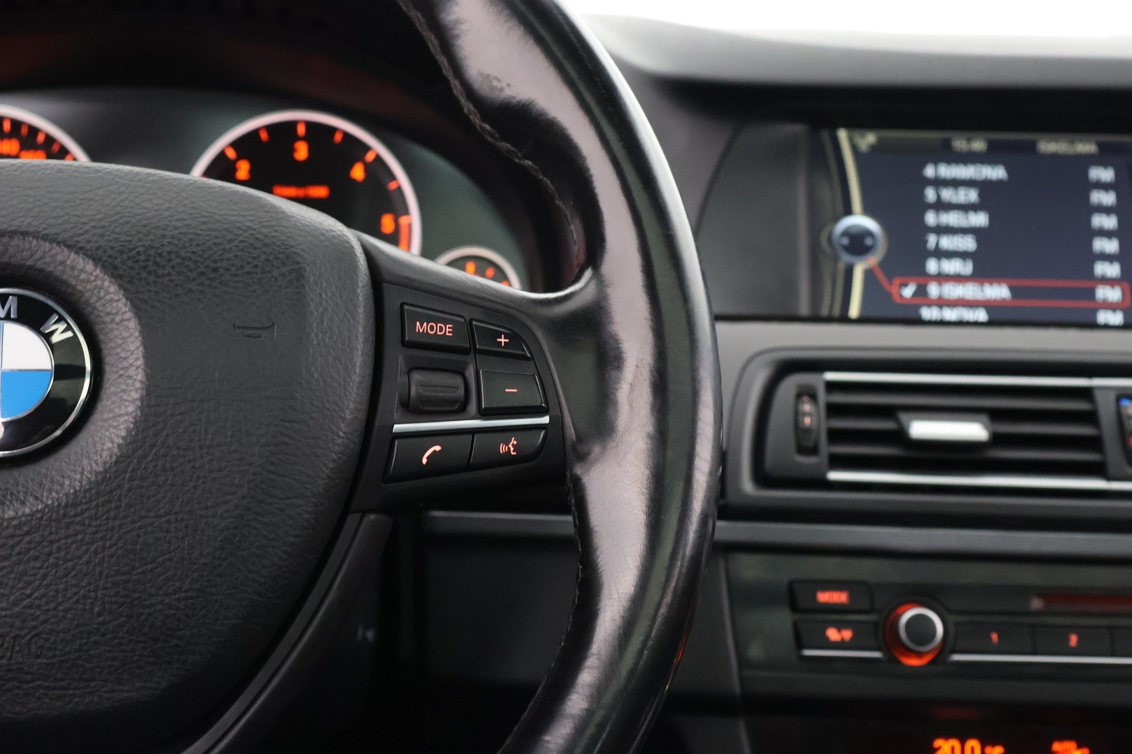 BMW 530 2011