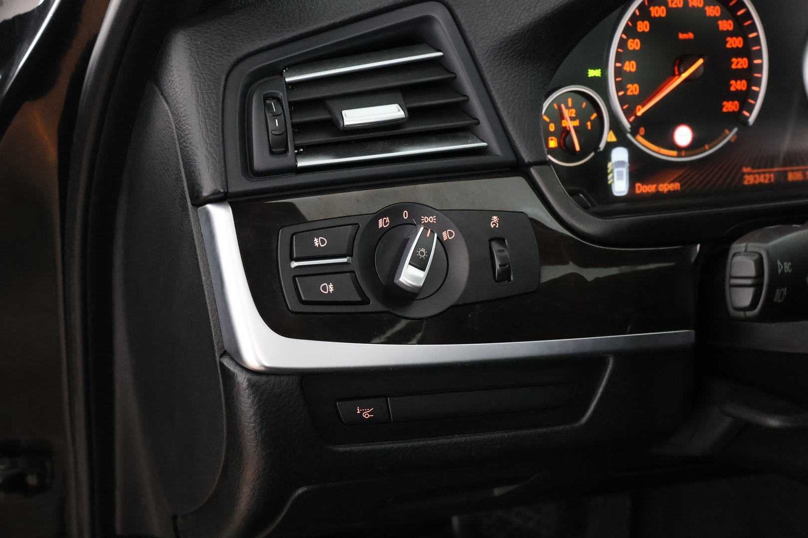 BMW 530 2011