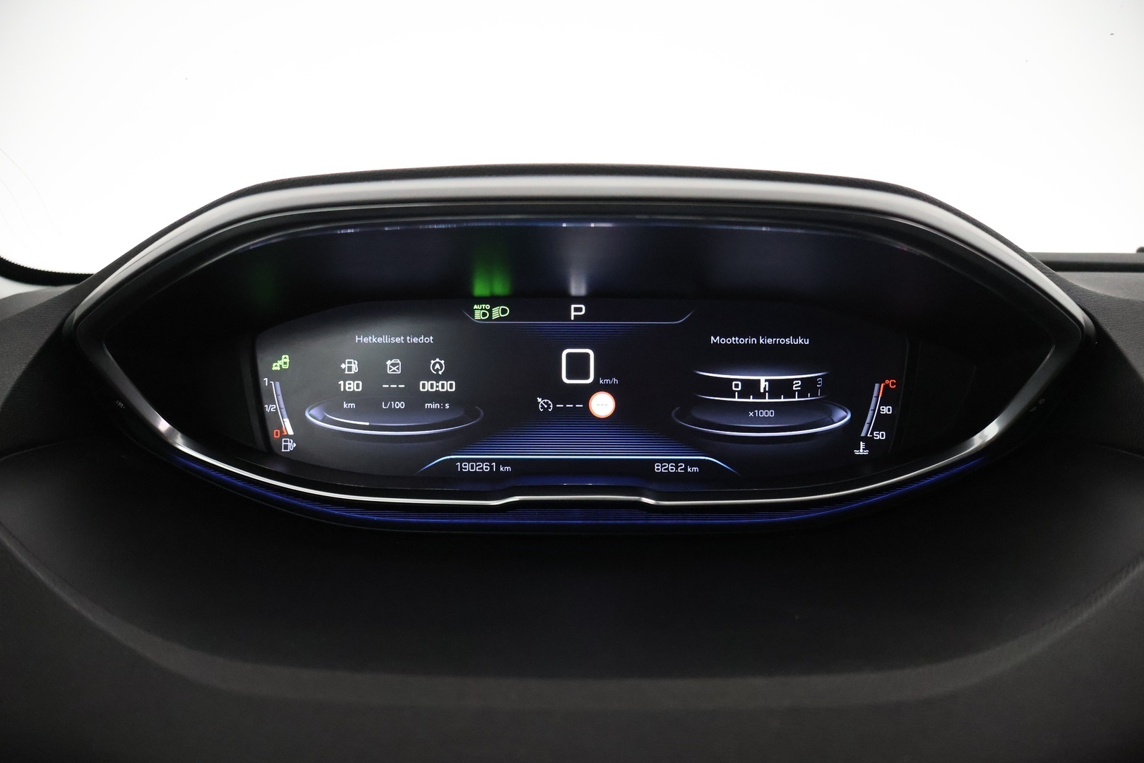 PEUGEOT 5008 2018