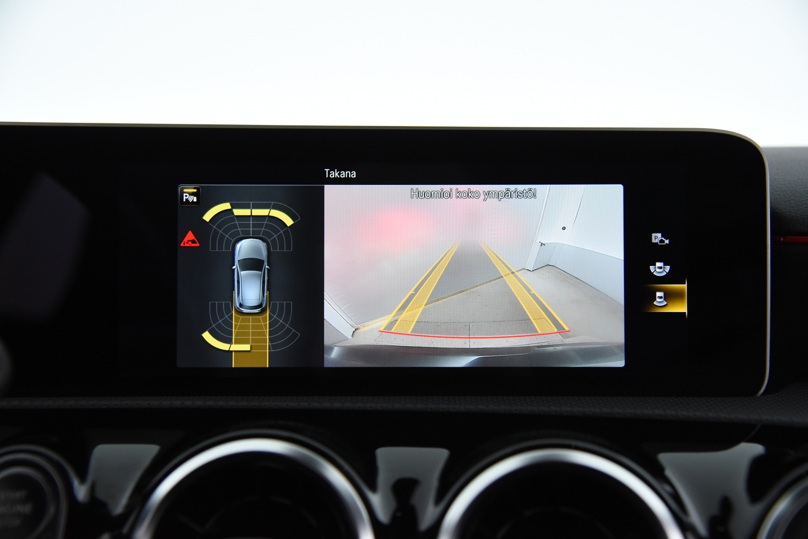 MERCEDES-BENZ A 2020