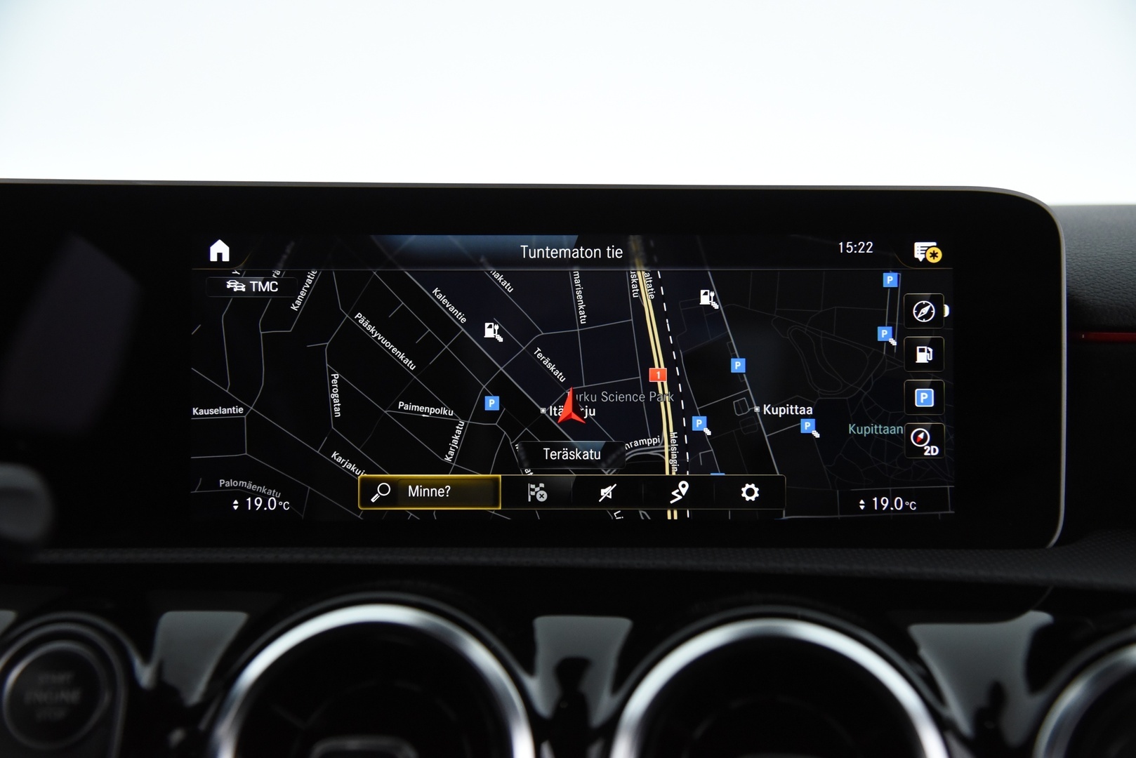 MERCEDES-BENZ A 2020