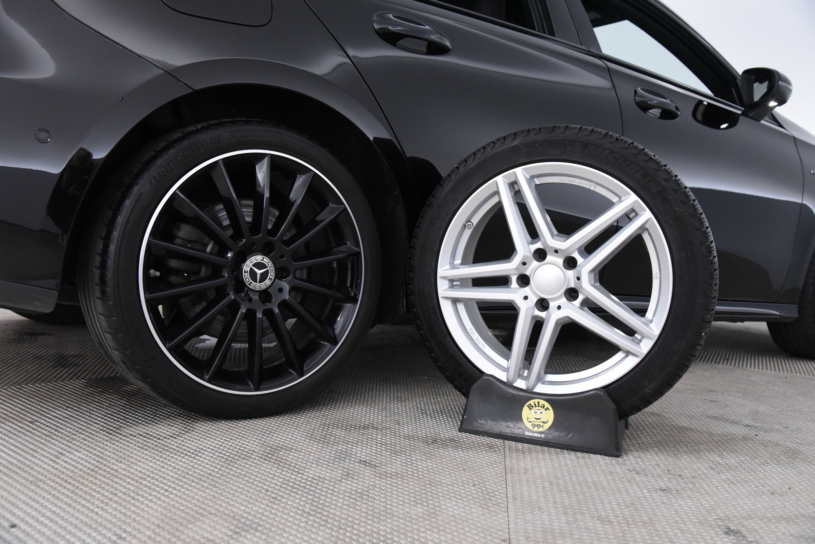 MERCEDES-BENZ A 2020