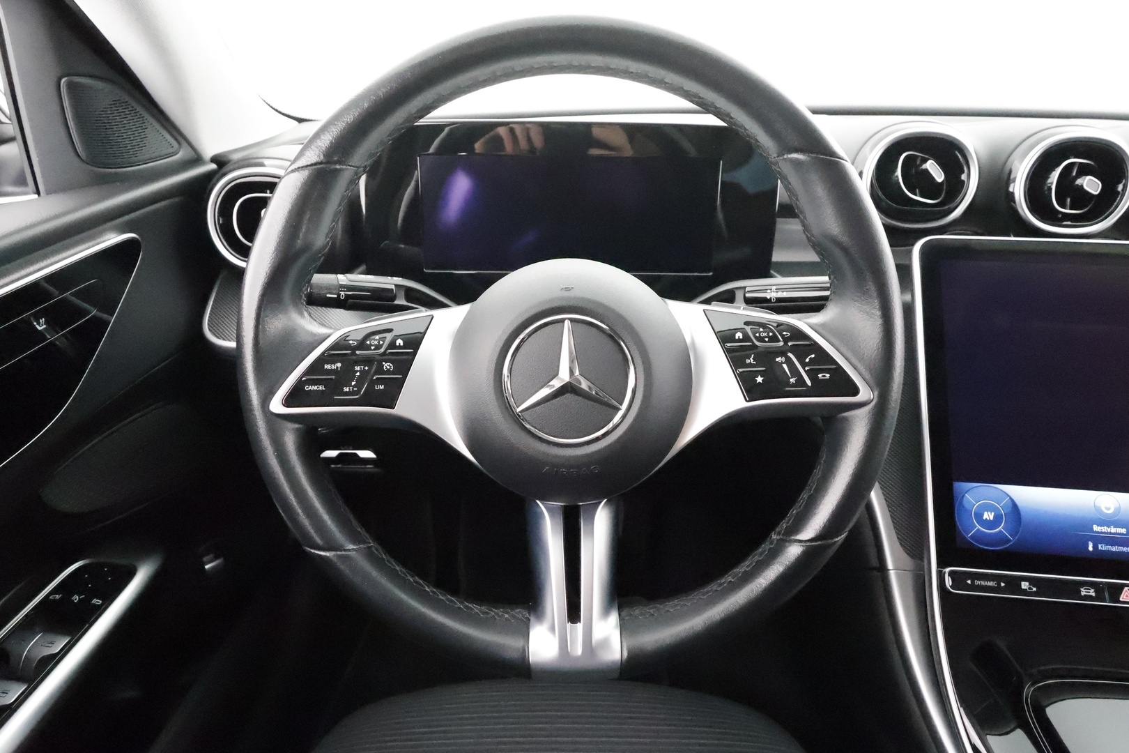 MERCEDES-BENZ C 2022