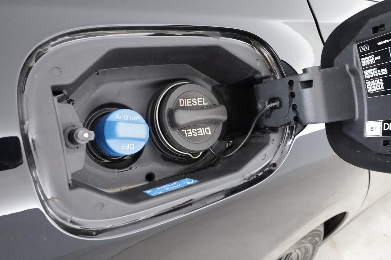 MERCEDES-BENZ C 2022