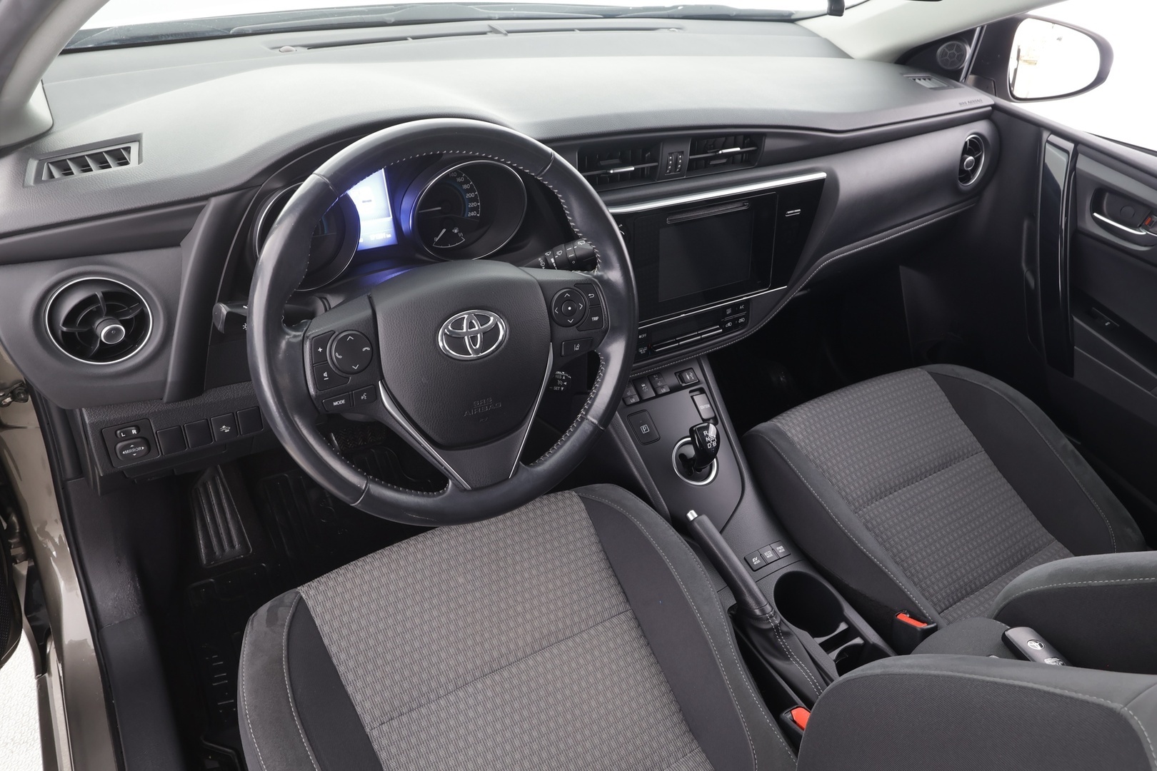 TOYOTA Auris 2019