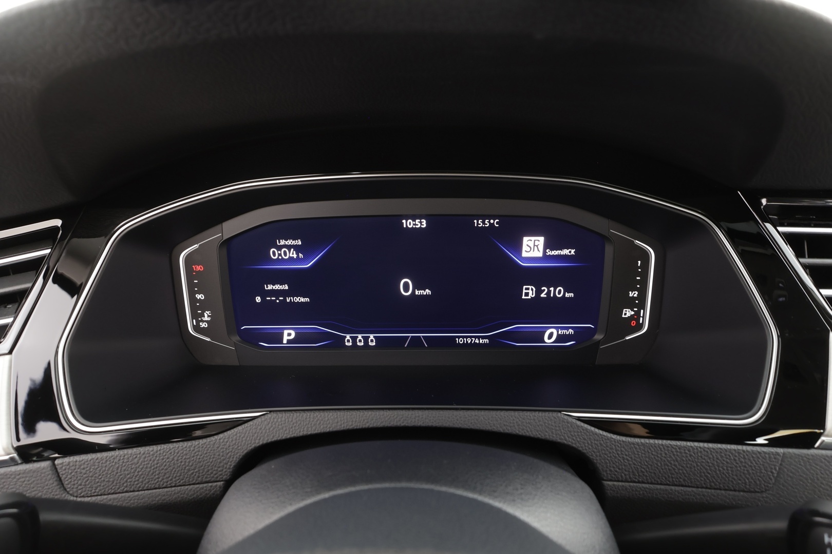 VOLKSWAGEN Passat 2022