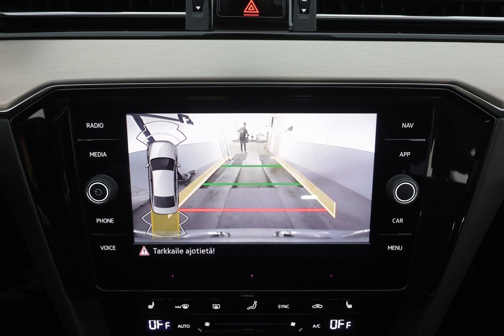 VOLKSWAGEN Passat 2022