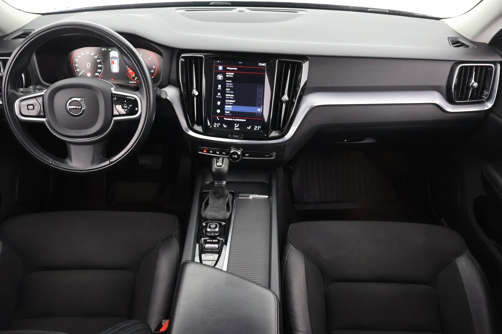 VOLVO V60 2020