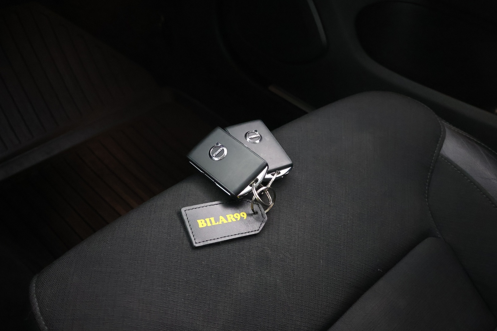 VOLVO V60 2020