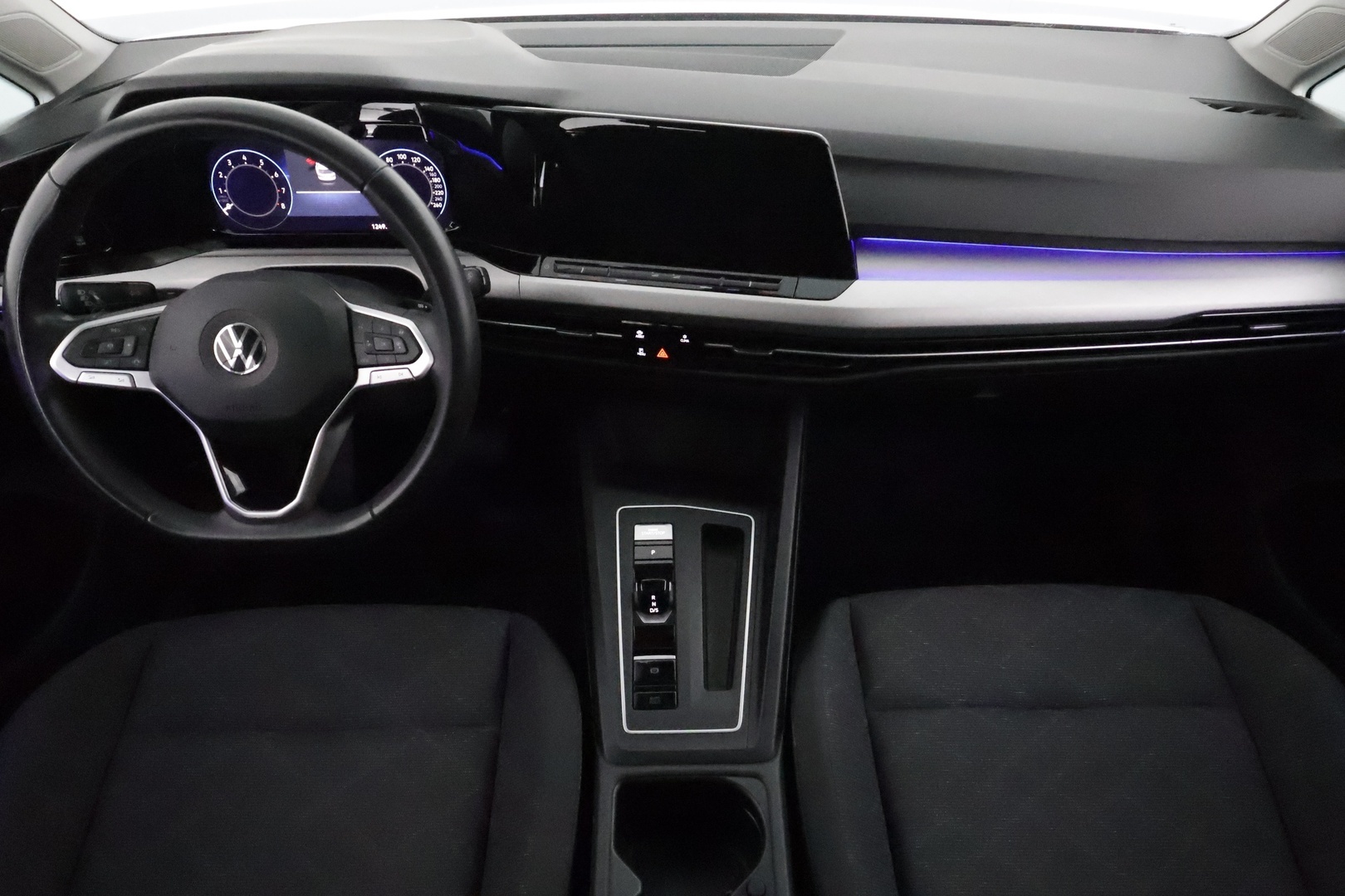 VOLKSWAGEN Golf 2021