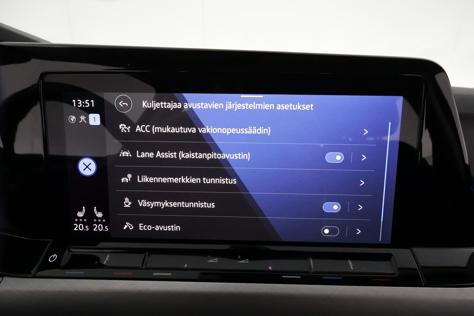 VOLKSWAGEN Golf 2021