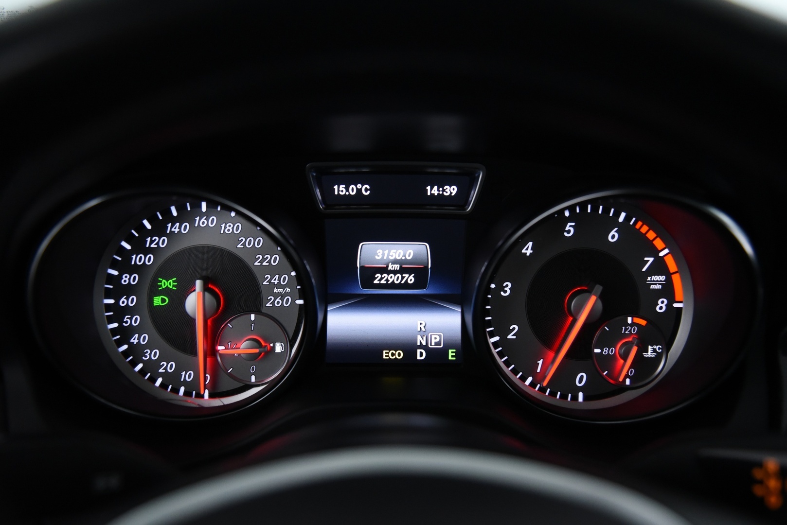 MERCEDES-BENZ CLA 2014