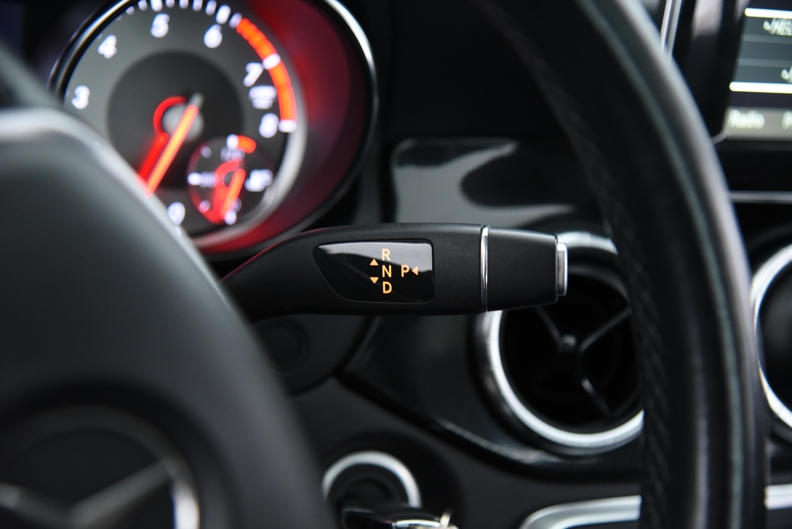 MERCEDES-BENZ CLA 2014