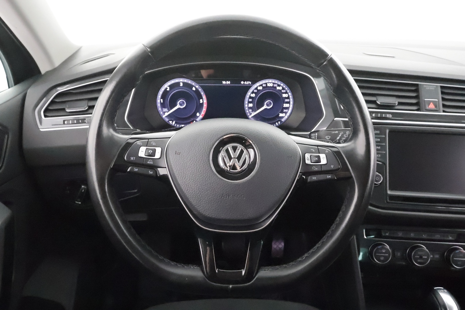 VOLKSWAGEN Tiguan 2017