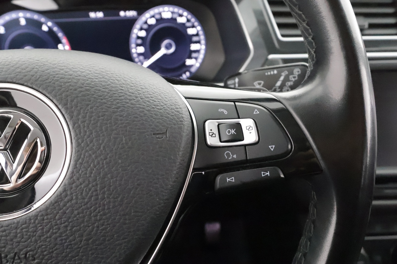 VOLKSWAGEN Tiguan 2017