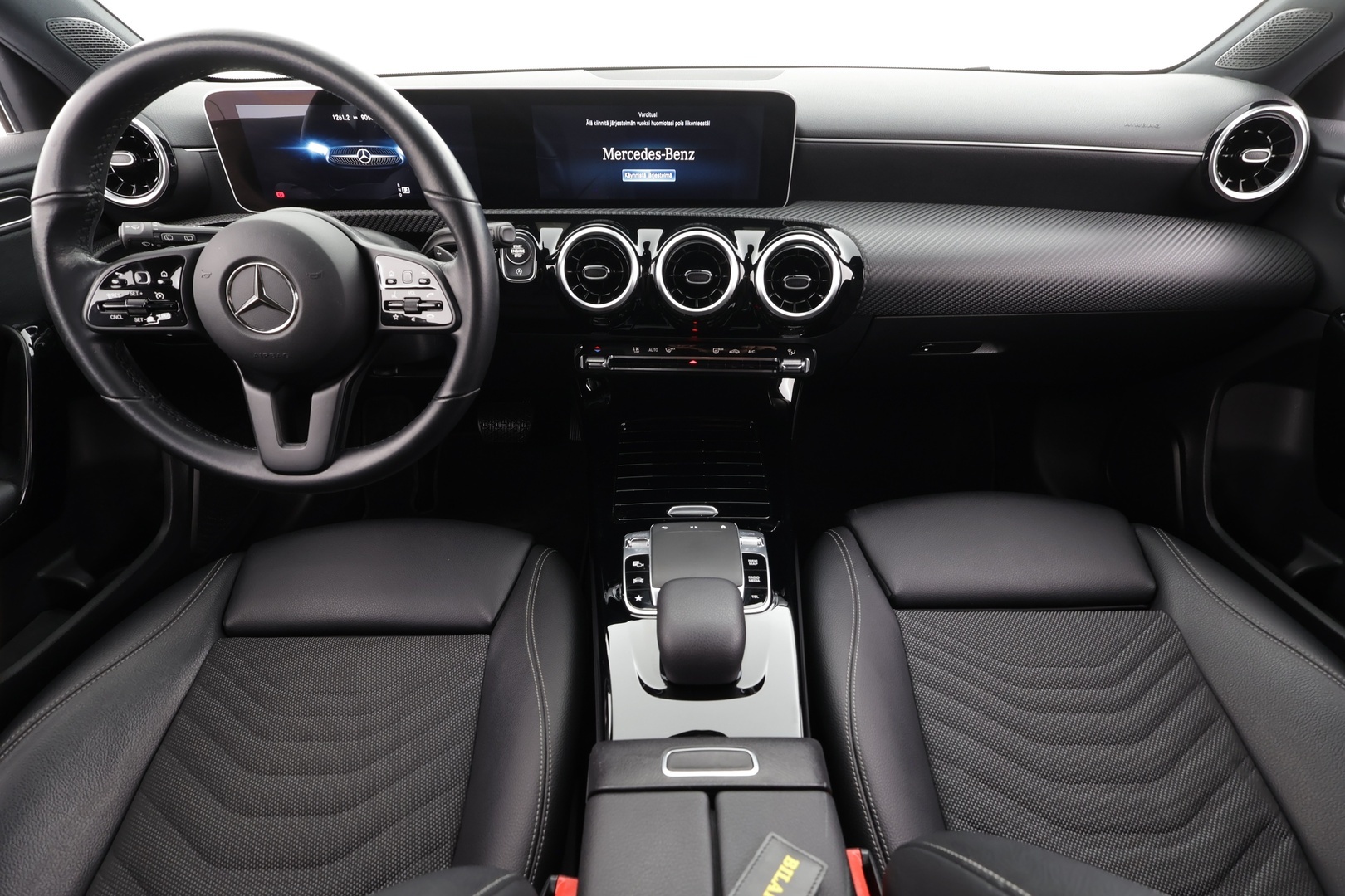 MERCEDES-BENZ A 2019